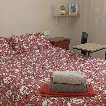 Δωμάτια σε οικογενειακή κατοικία Maria 2024 *